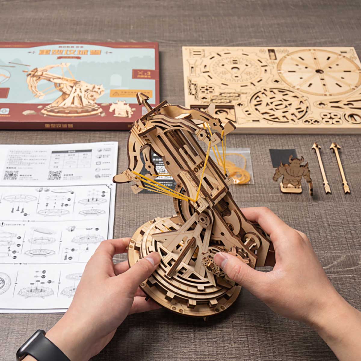 ROKR, Siege Heavy Ballista, KW401, 3D wooden siege weapon puzzle, styled with accessories