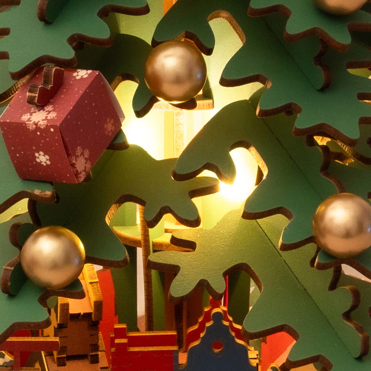 Opulent Ornaments