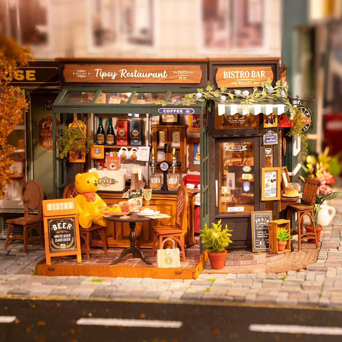 Rolife Tipsy Restaurant DIY Miniature House DG167
