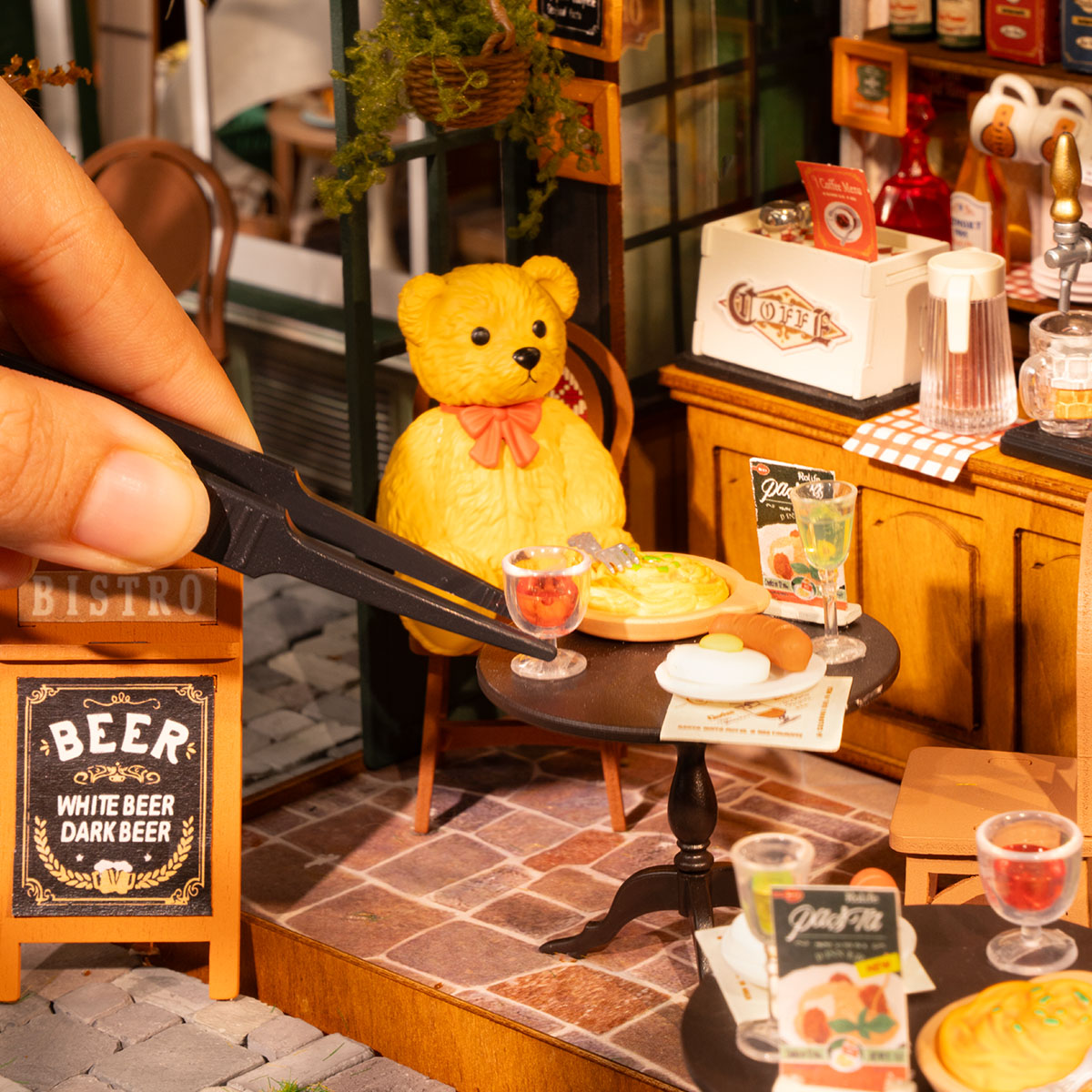 Rolife Tipsy Restaurant DIY Miniature House DG167