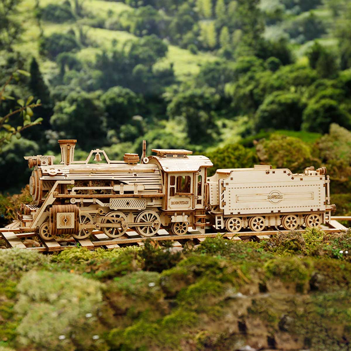 ROKR, Prime Steam Express Train, MC501, 3D wooden train puzzle, detail close-up