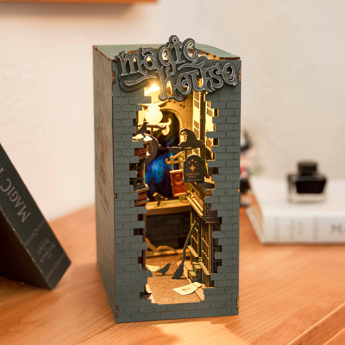 Rolife Magic House DIY Book Nook TGB03